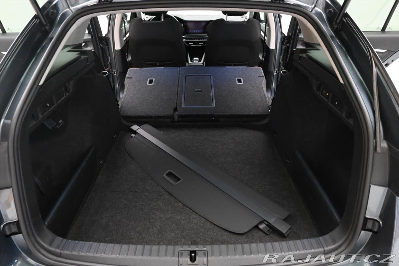 2020 Škoda Octavia - 11