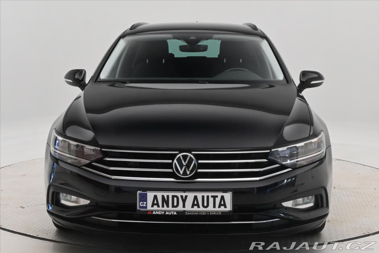 2023 Volkswagen Passat - 2