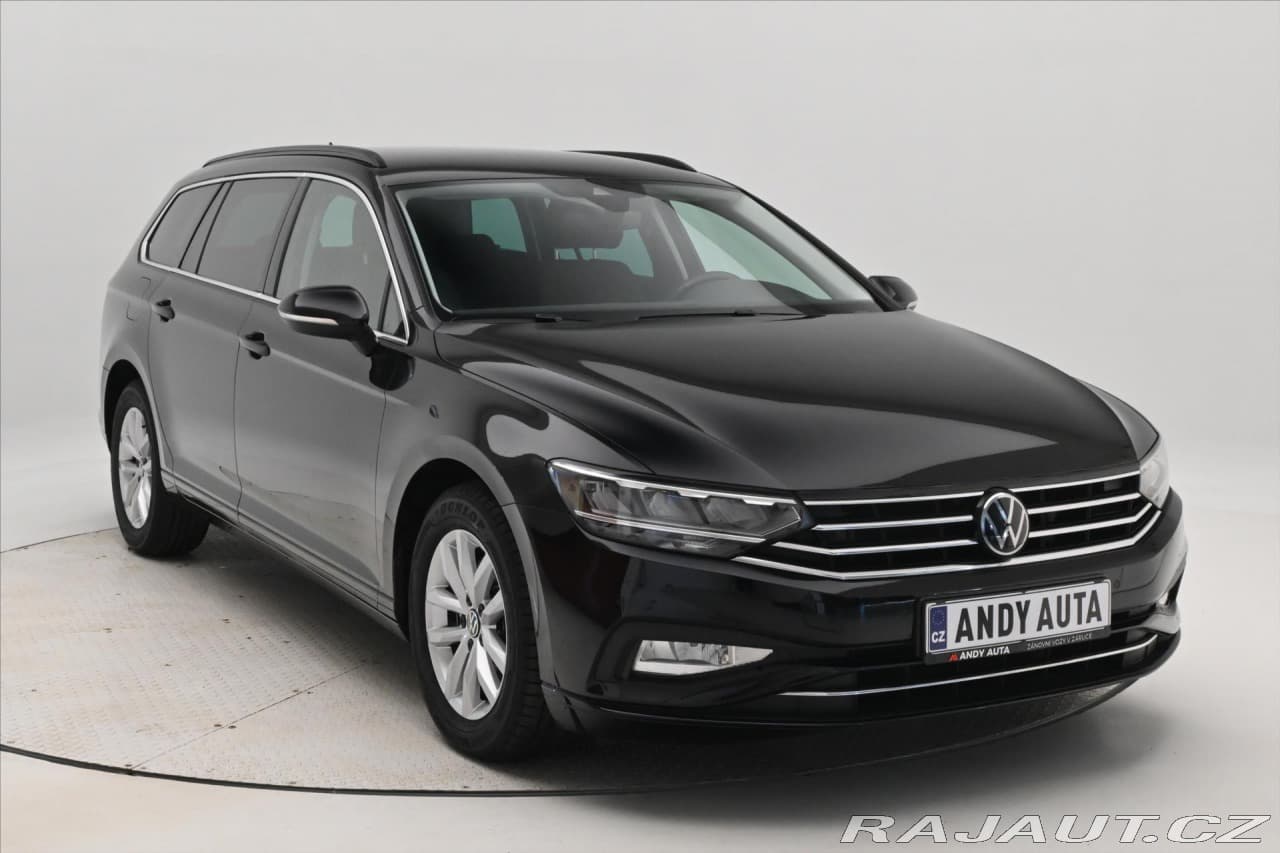 2023 Volkswagen Passat - 3