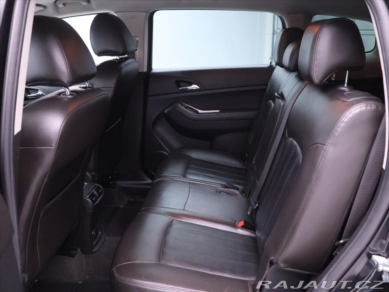 2012 Chevrolet Orlando - 15