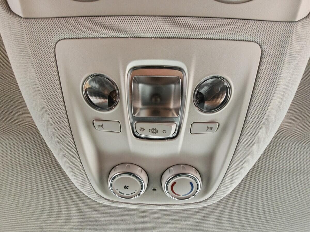 2025 Toyota Proace - 14