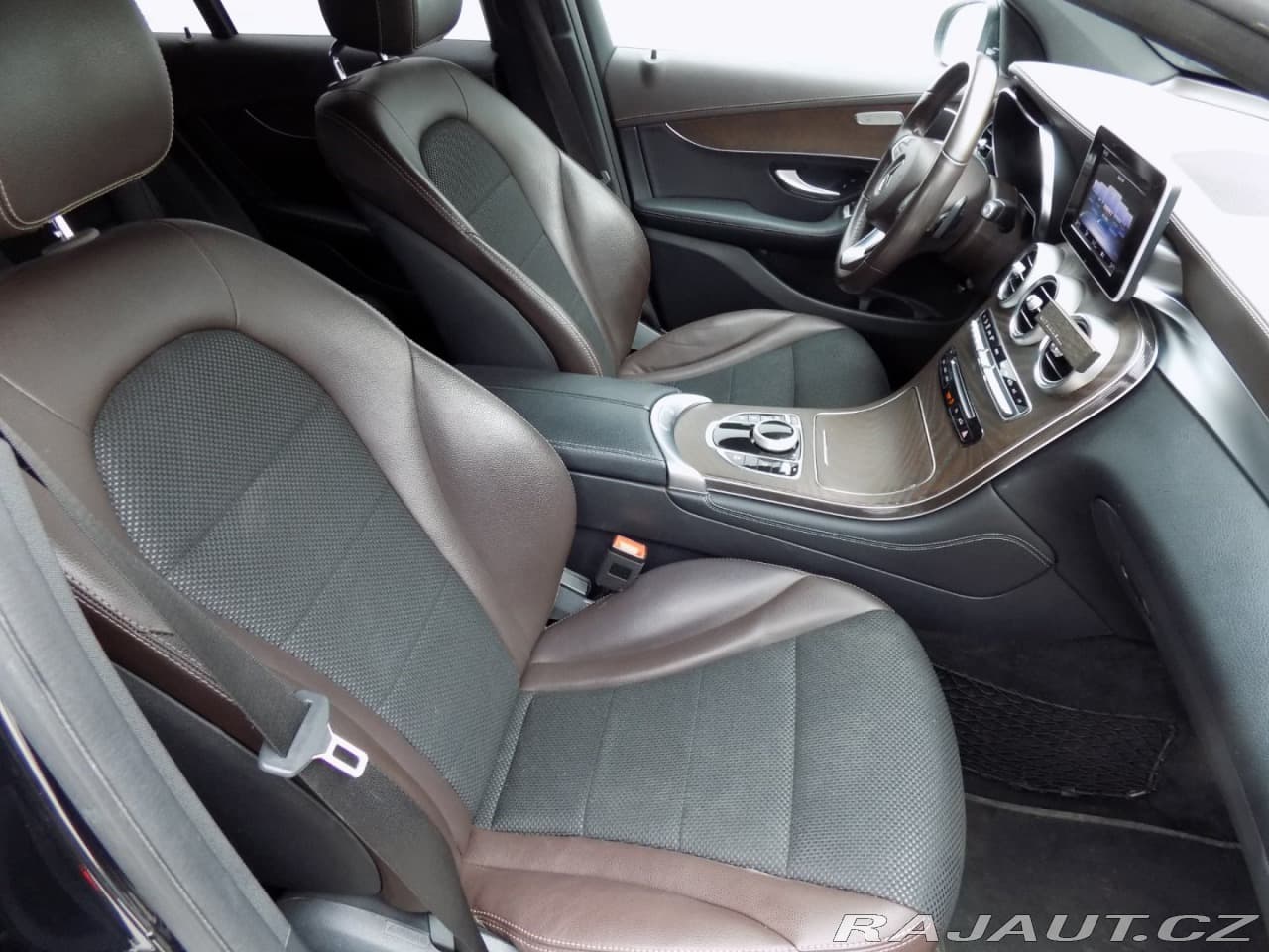 2018 Mercedes-Benz GLC - 14