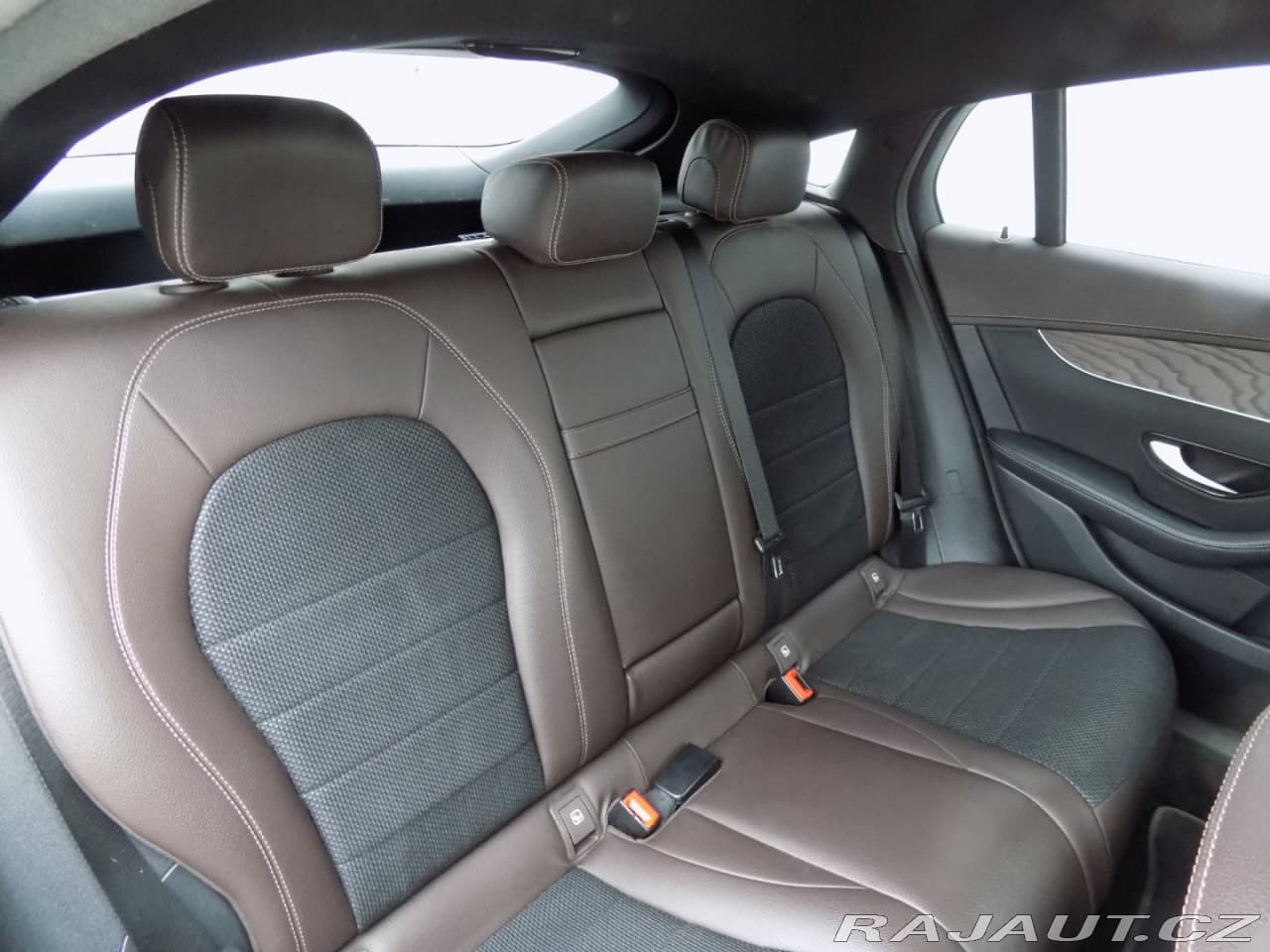 2018 Mercedes-Benz GLC - 17