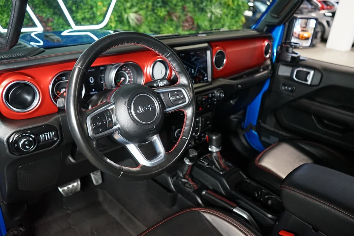 2023 Jeep Gladiator - 12