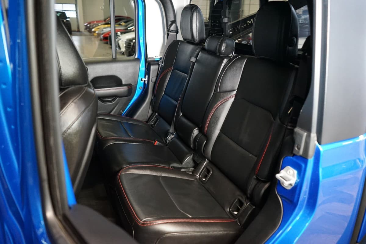 2023 Jeep Gladiator - 17