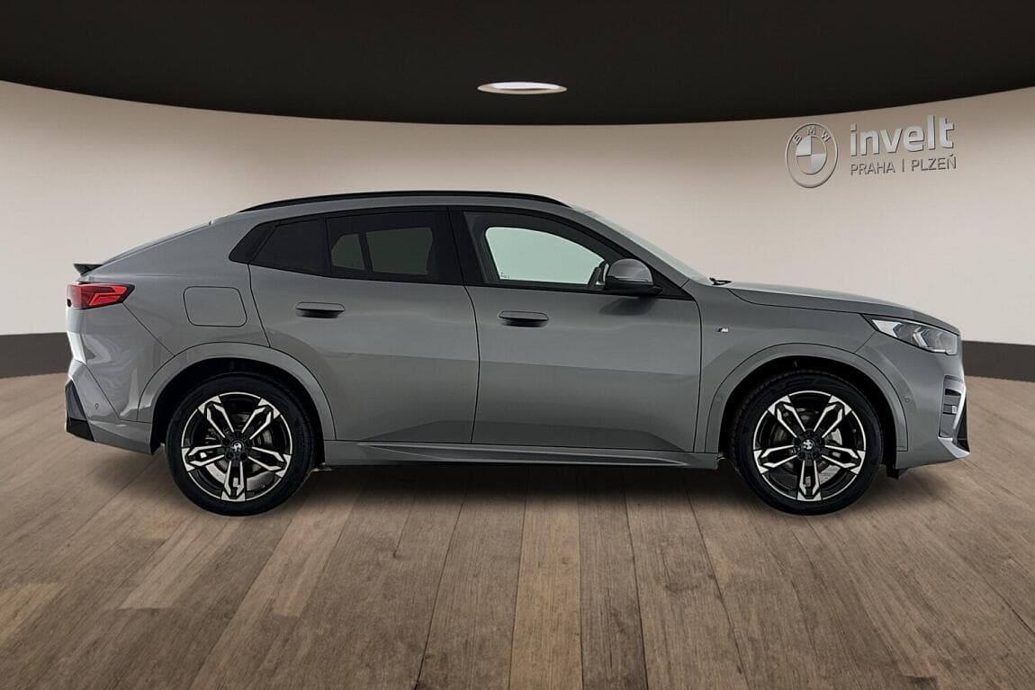 2025 BMW X2 - 2
