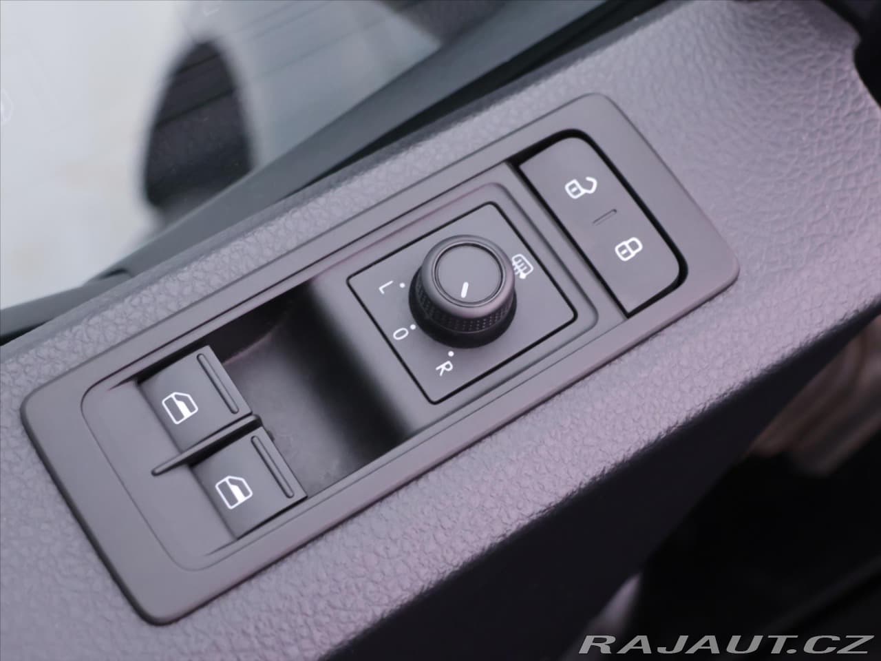 2017 Volkswagen Multivan - 15