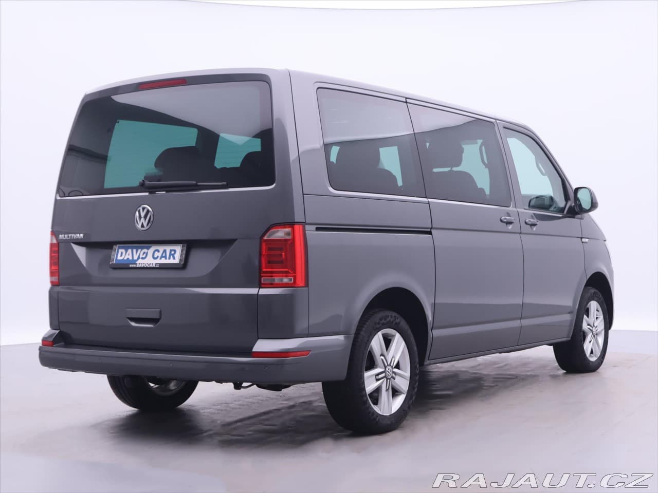 2017 Volkswagen Multivan - 7