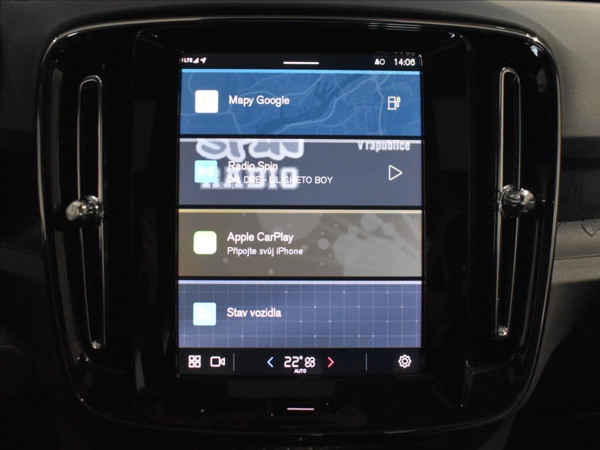 2025 Volvo Ex40 - 16