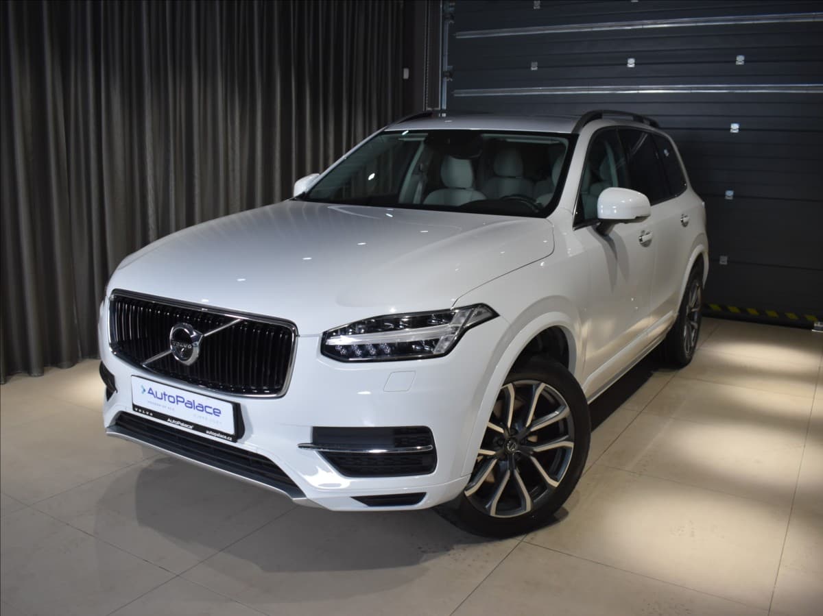 Volvo XC90 2,0 D5 AWD Mometum Vzduch