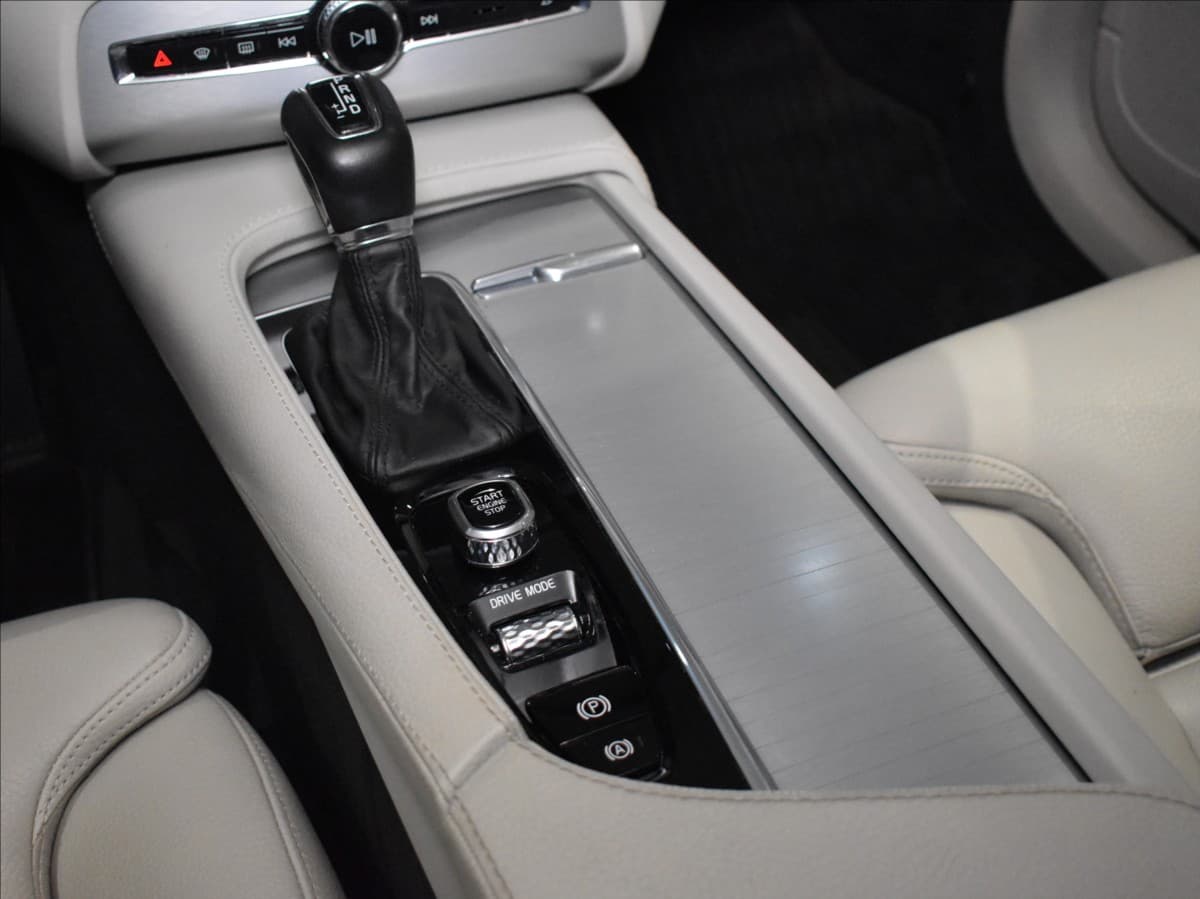 2018 Volvo Xc90 - 16