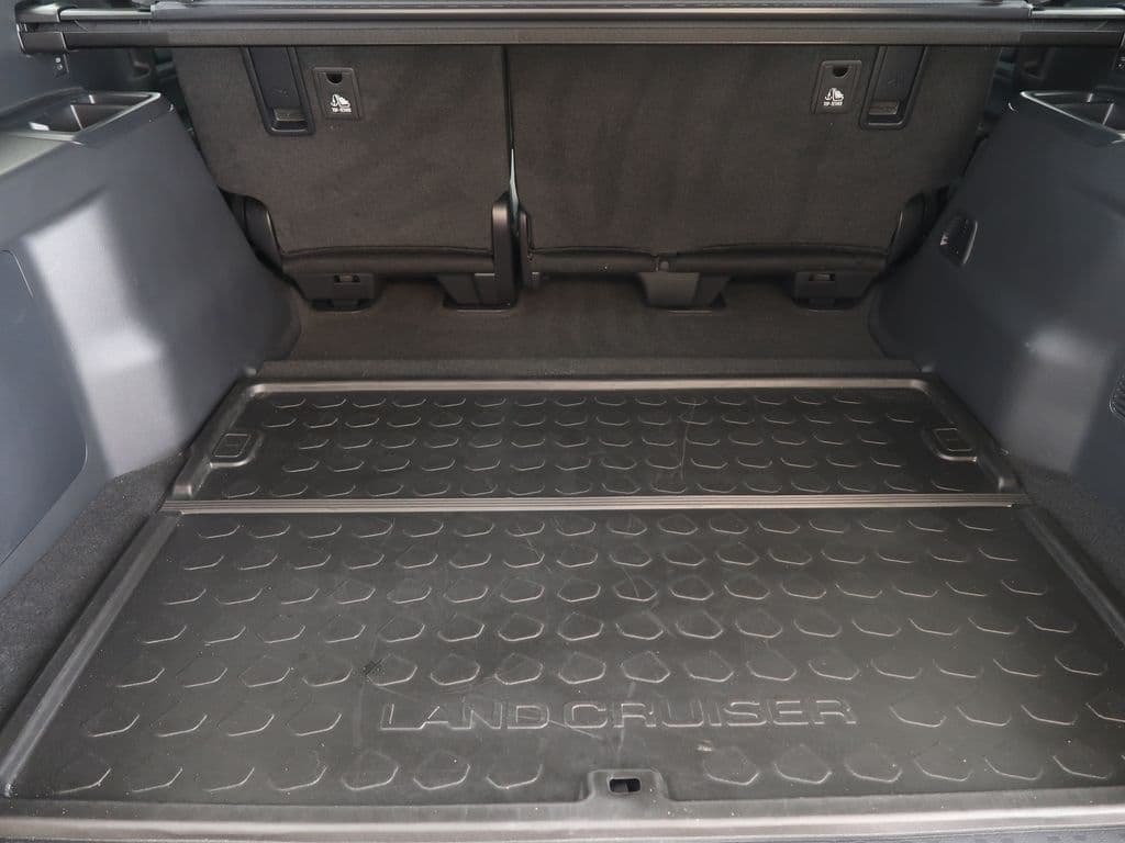 2024 Toyota Land Cruiser - 11
