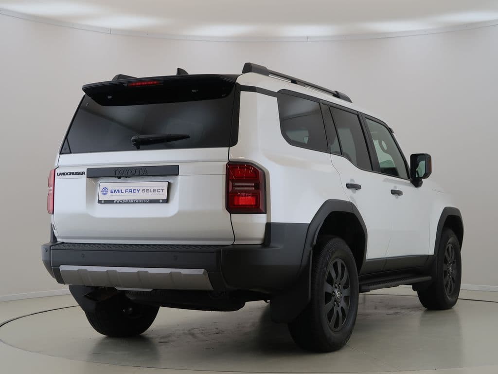 2024 Toyota Land Cruiser - 5