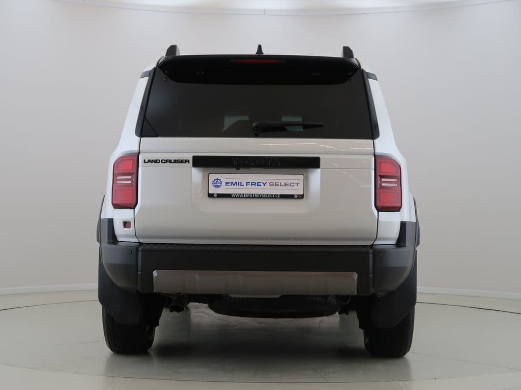 2024 Toyota Land Cruiser - 6