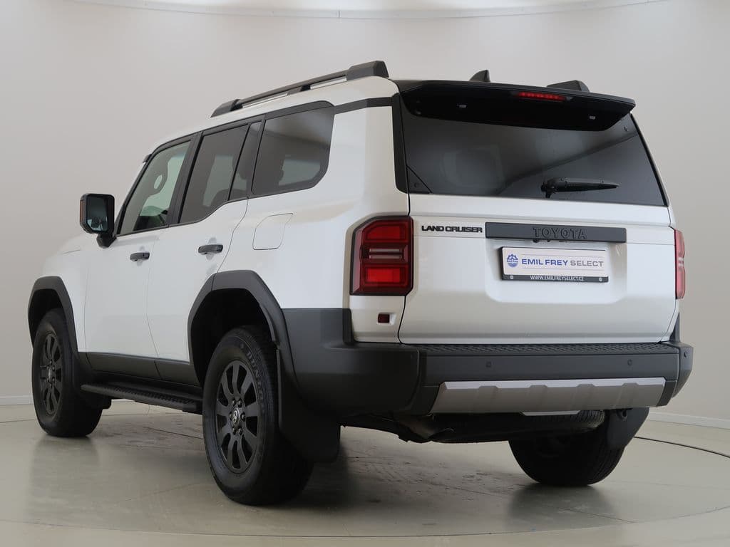 2024 Toyota Land Cruiser - 7