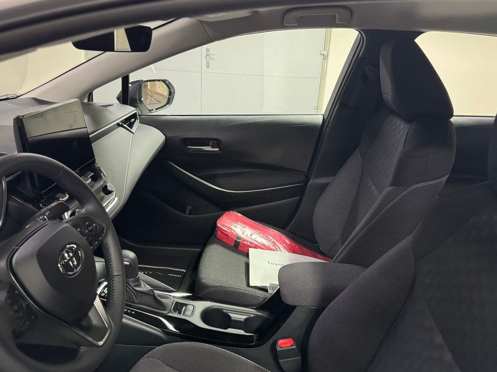 2026 Toyota Corolla - 9