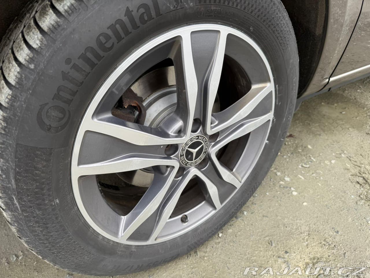 2015 Mercedes-Benz V-Class - 12