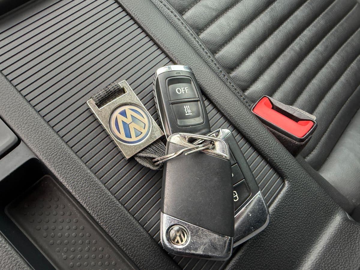 2017 Volkswagen Passat - 11