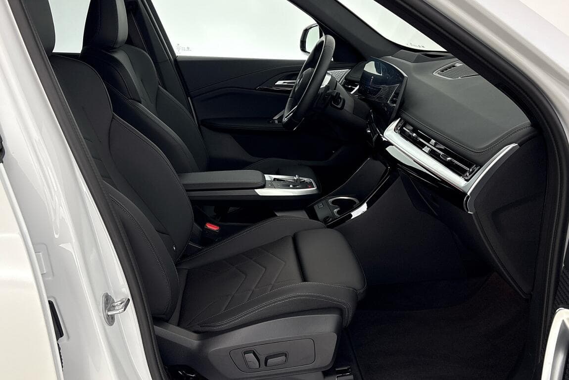 2025 BMW X1 - 14