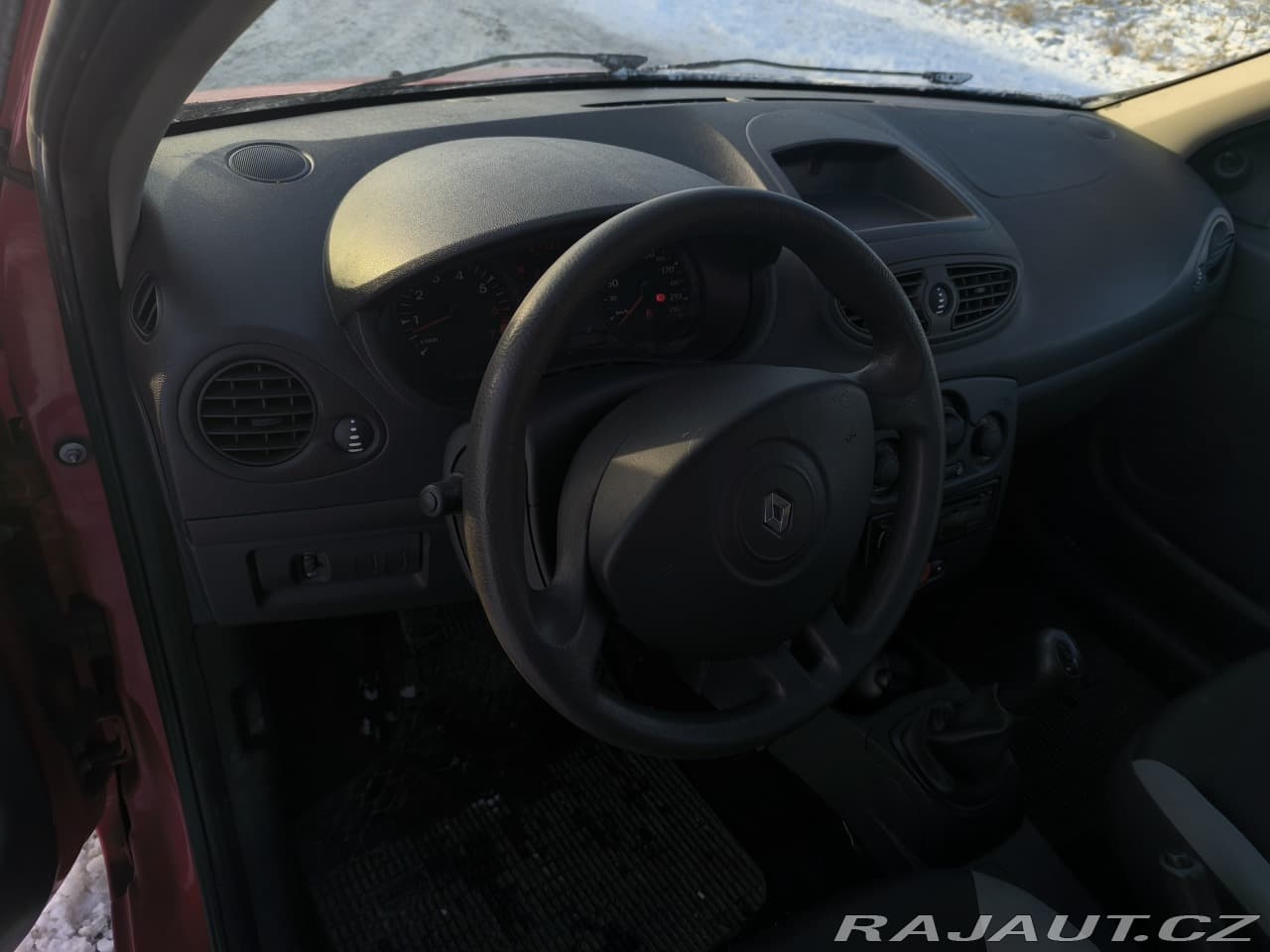 2010 Renault Clio - 4