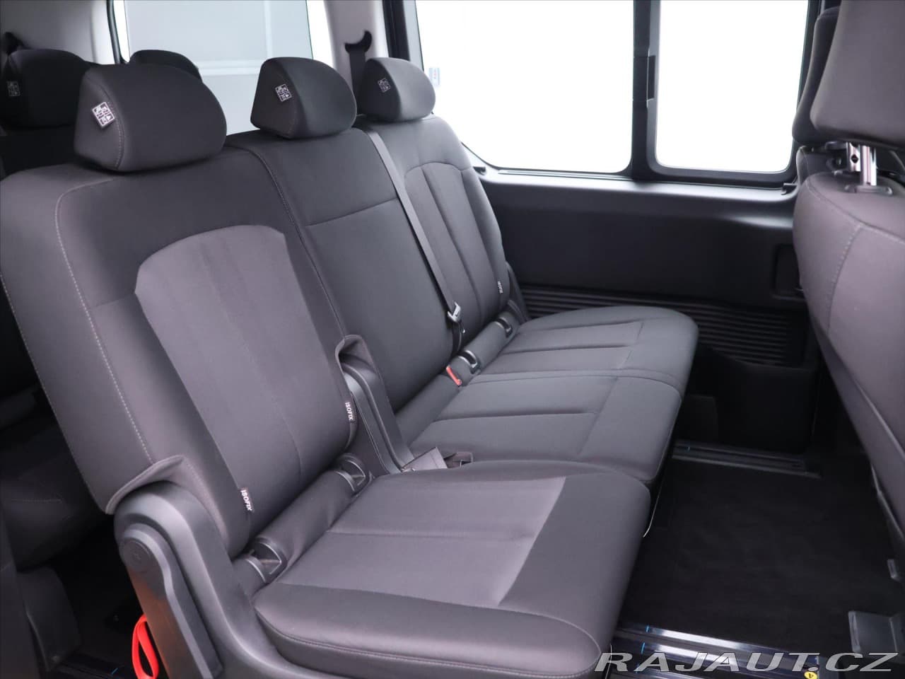 2024 Hyundai Staria - 16