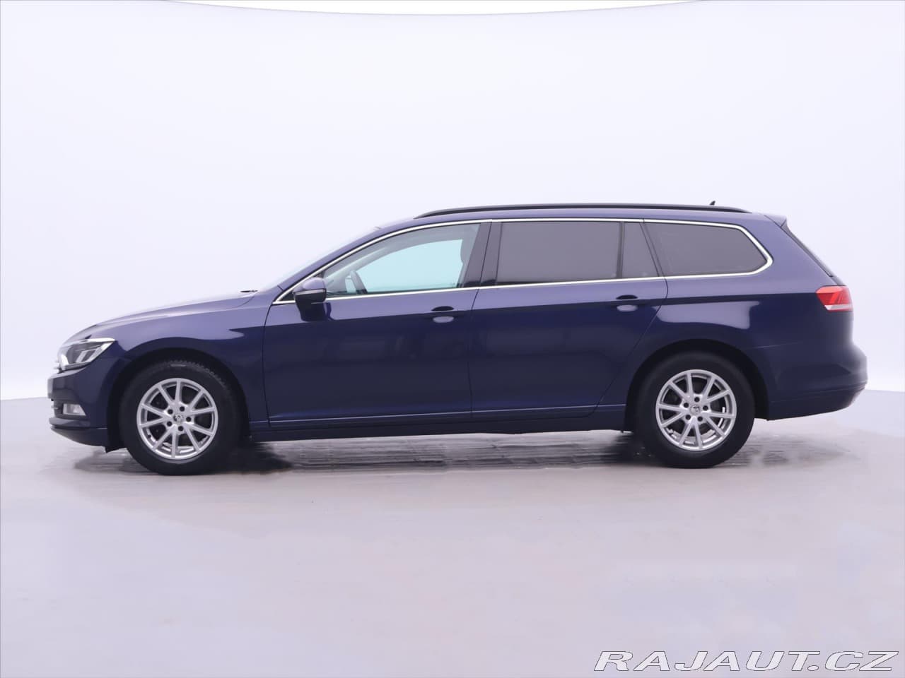 2018 Volkswagen PASSAT - 4