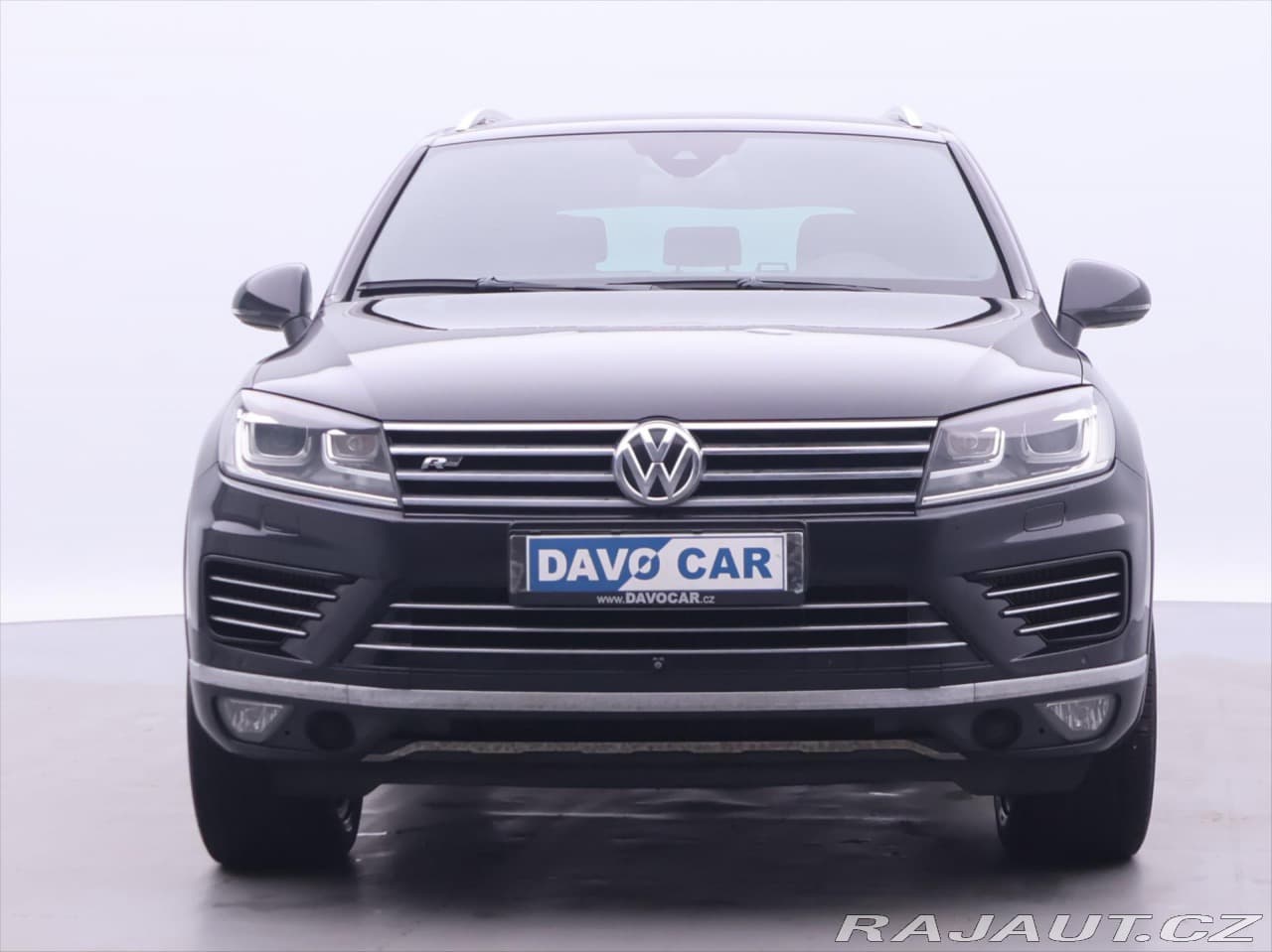 2014 Volkswagen Touareg - 2