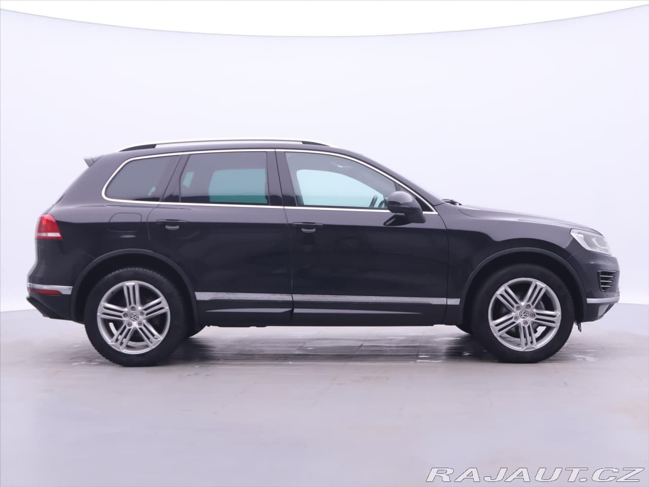 2014 Volkswagen Touareg - 8