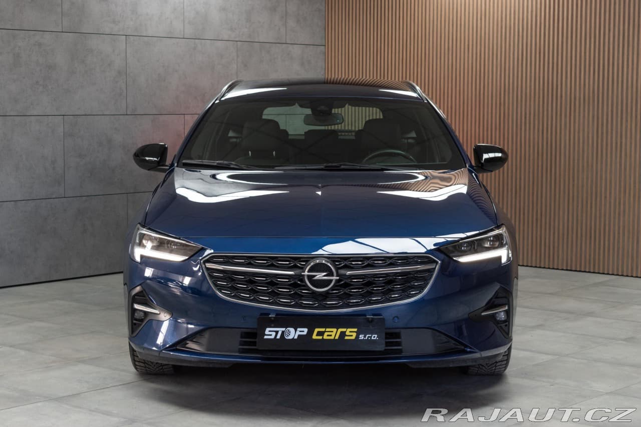 2021 Opel Insignia - 2