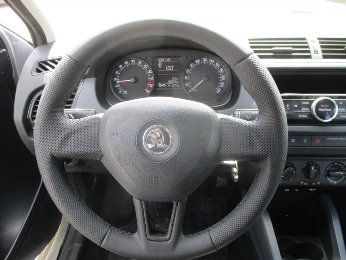 2015 Škoda Fabia - 13