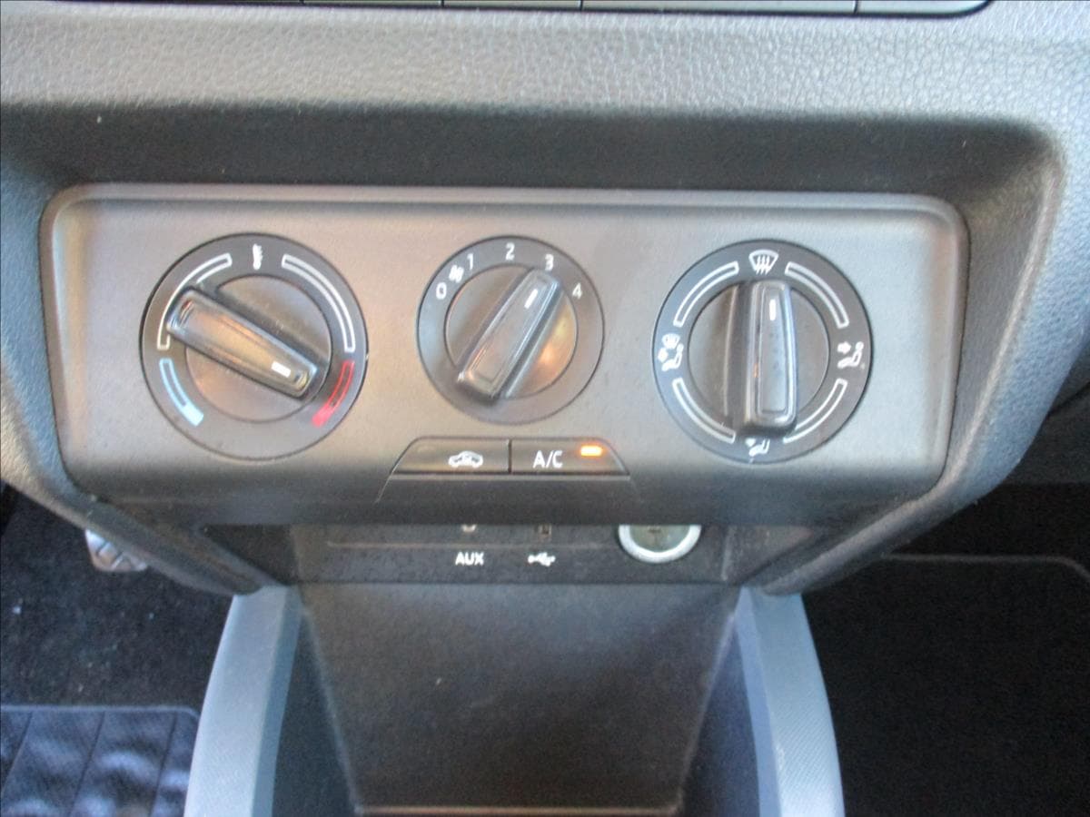 2015 Škoda Fabia - 16