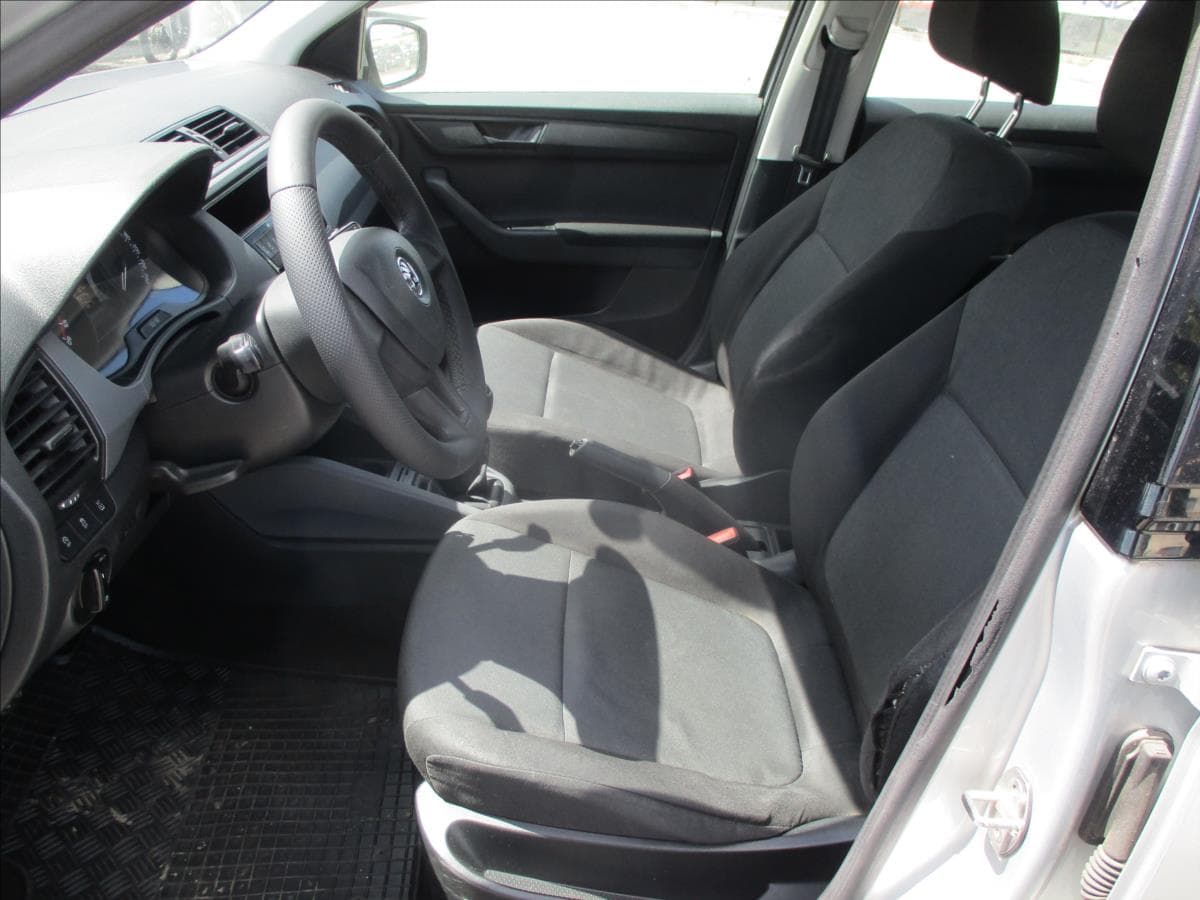 2015 Škoda Fabia - 7