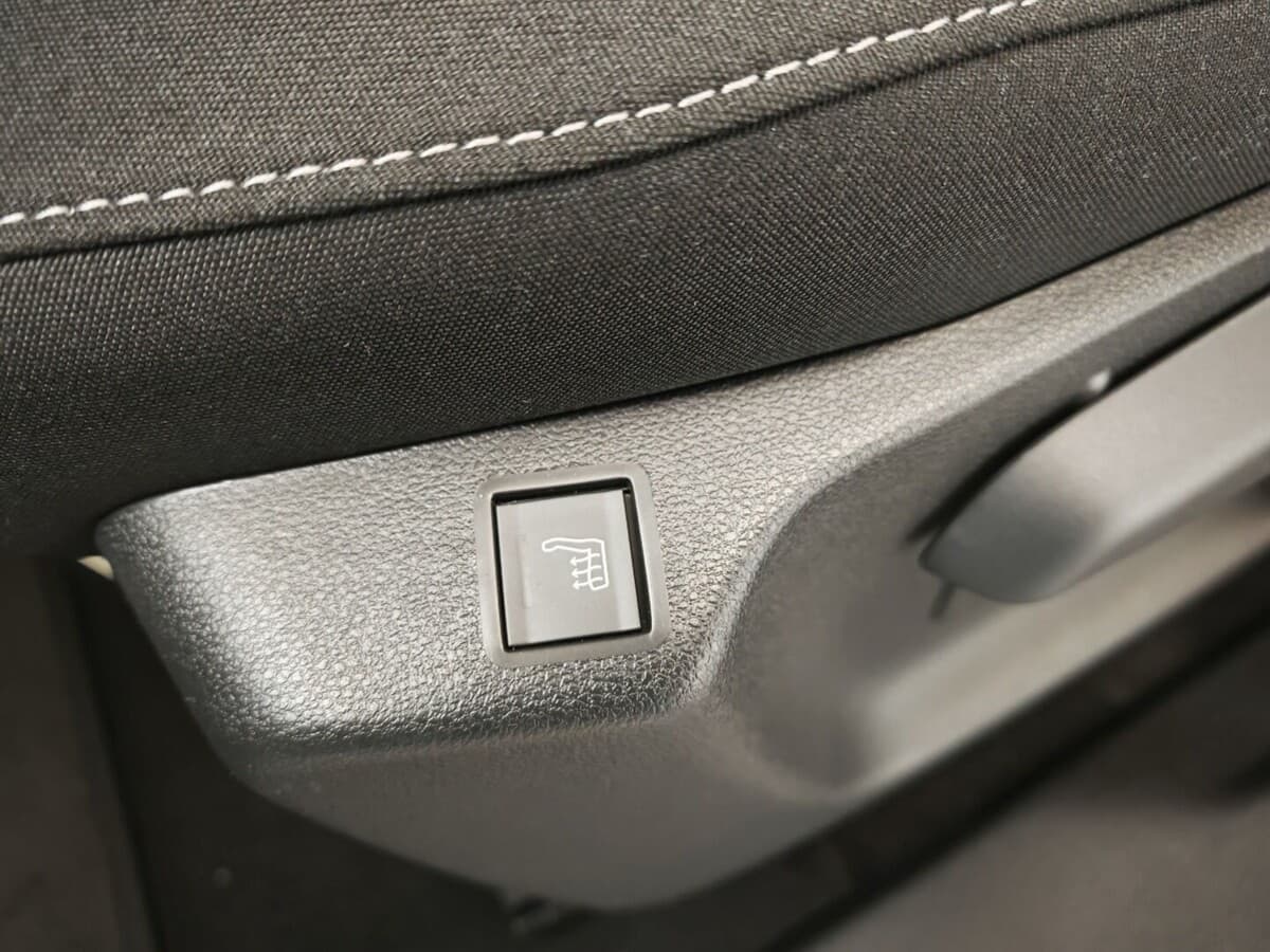 2025 Toyota Proace - 12