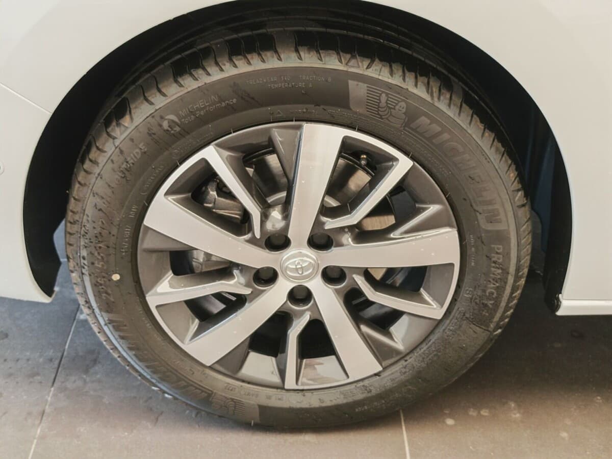 2025 Toyota Ostatní - 7