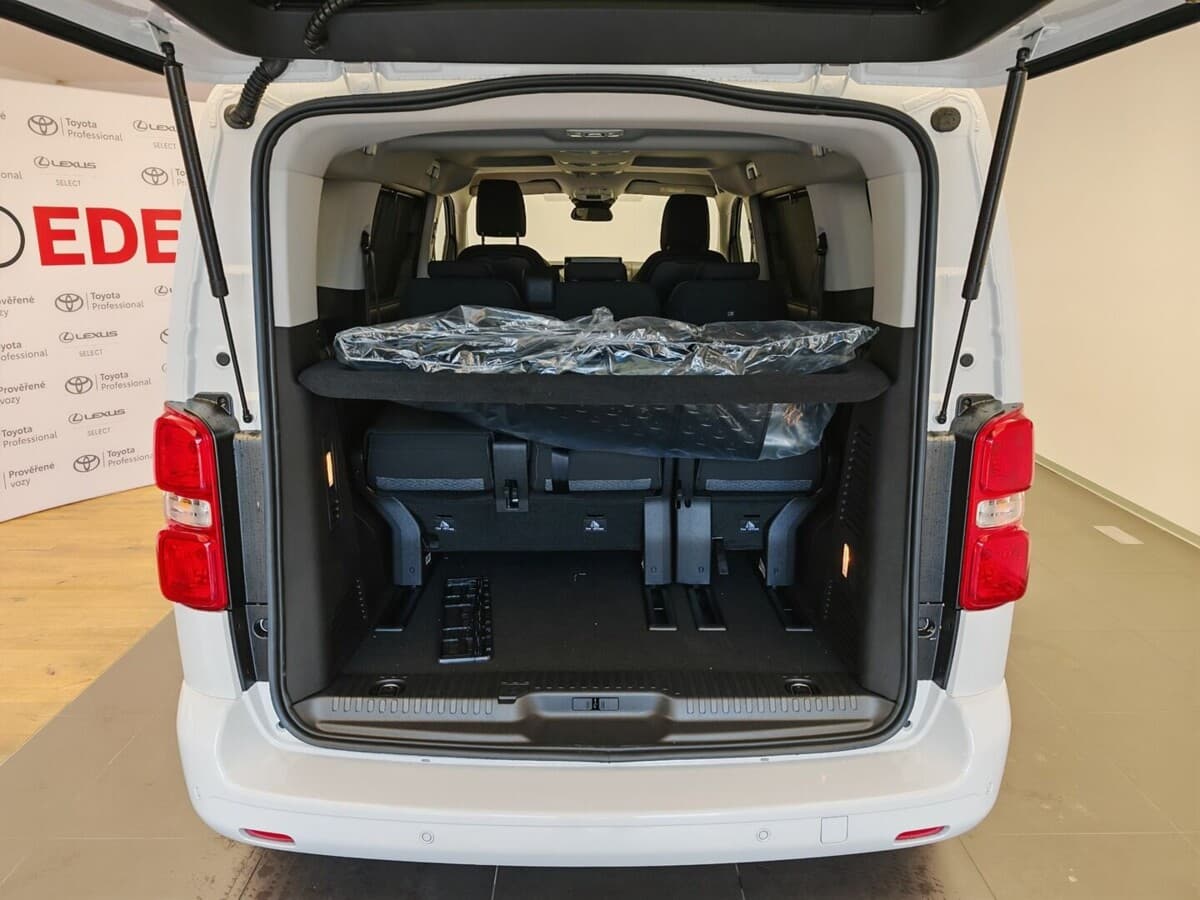 2025 Toyota Ostatní - 8