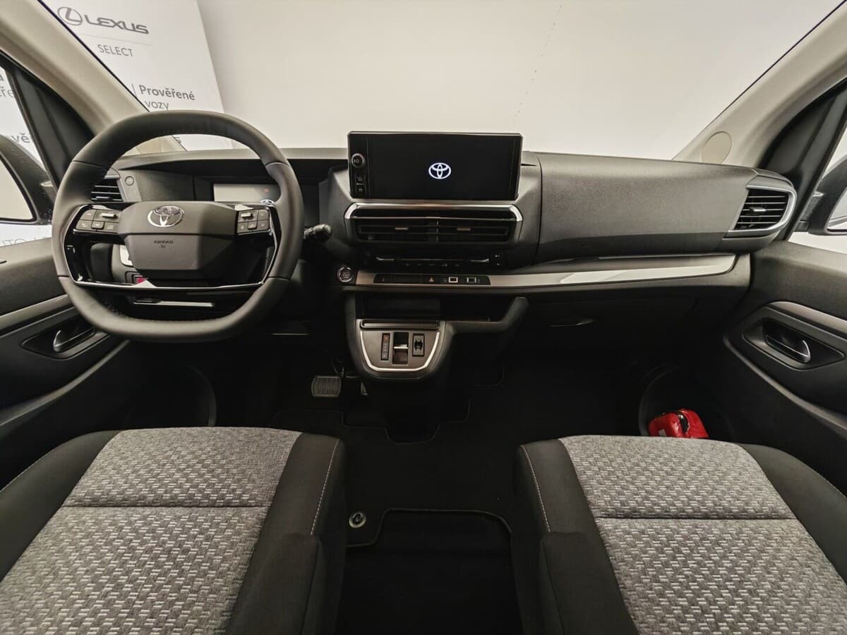 2025 Toyota Ostatní - 9