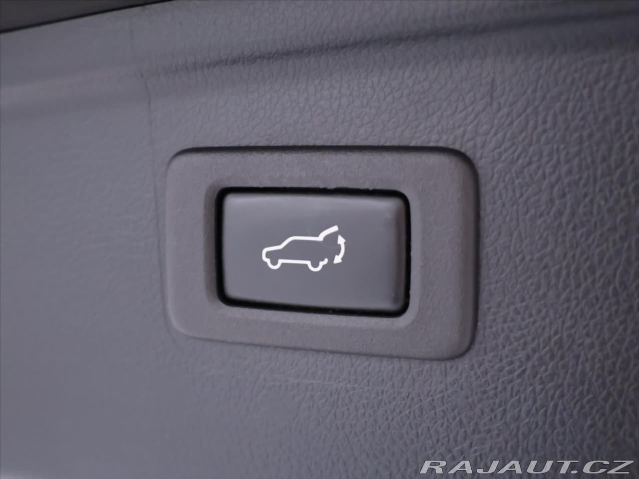 2016 Subaru OUTBACK - 10