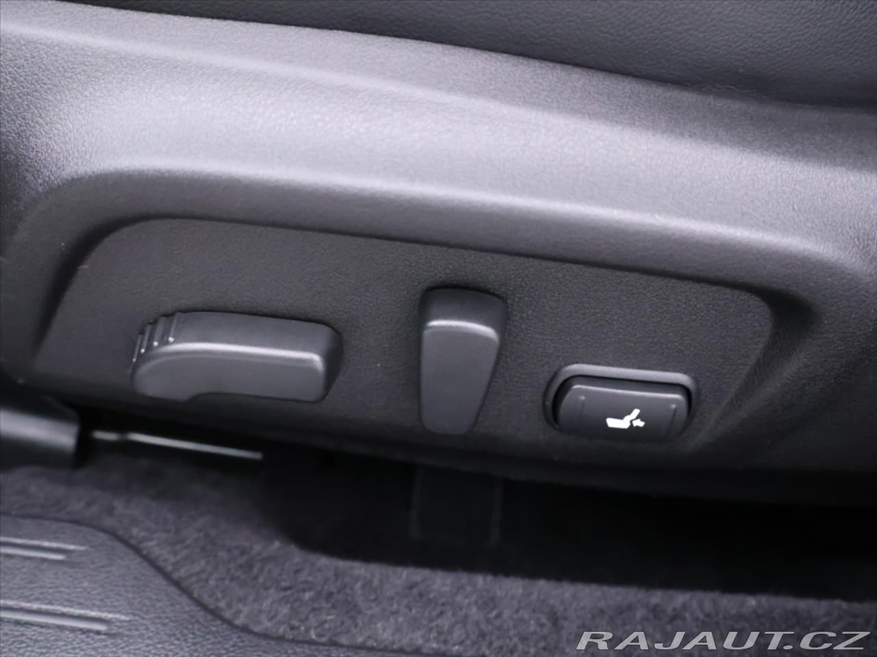 2016 Subaru OUTBACK - 16