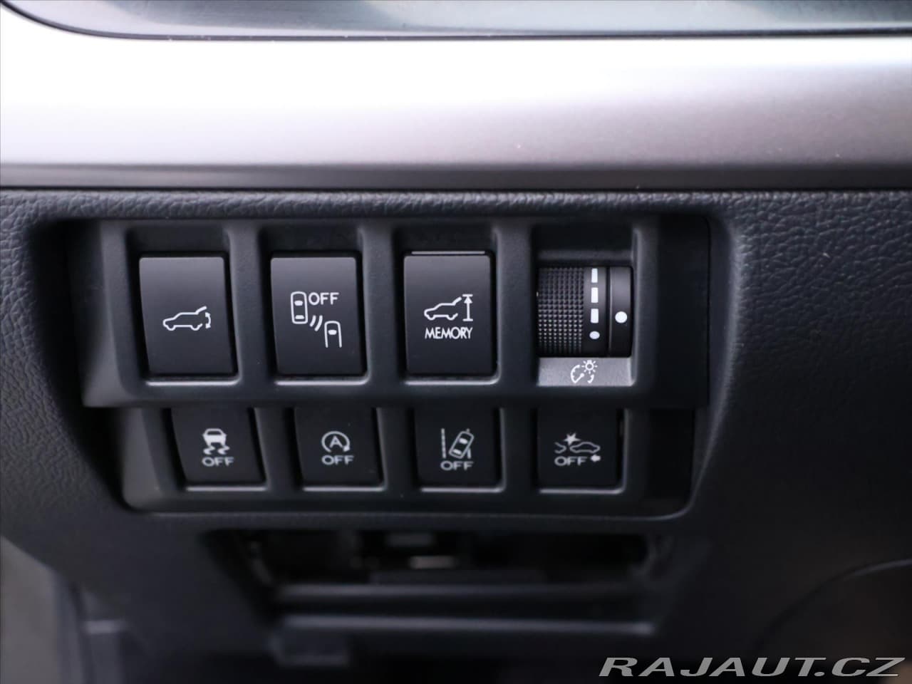 2016 Subaru OUTBACK - 17