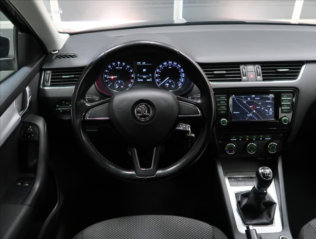 2016 Škoda Octavia - 12