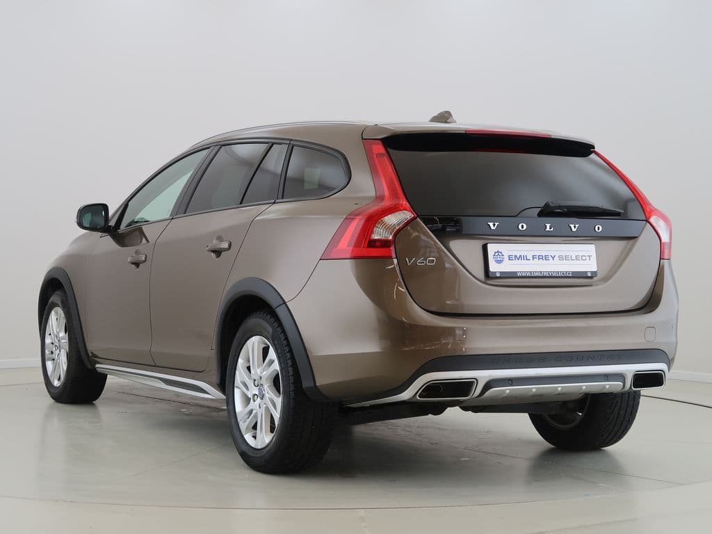 2016 Volvo V60 - 7
