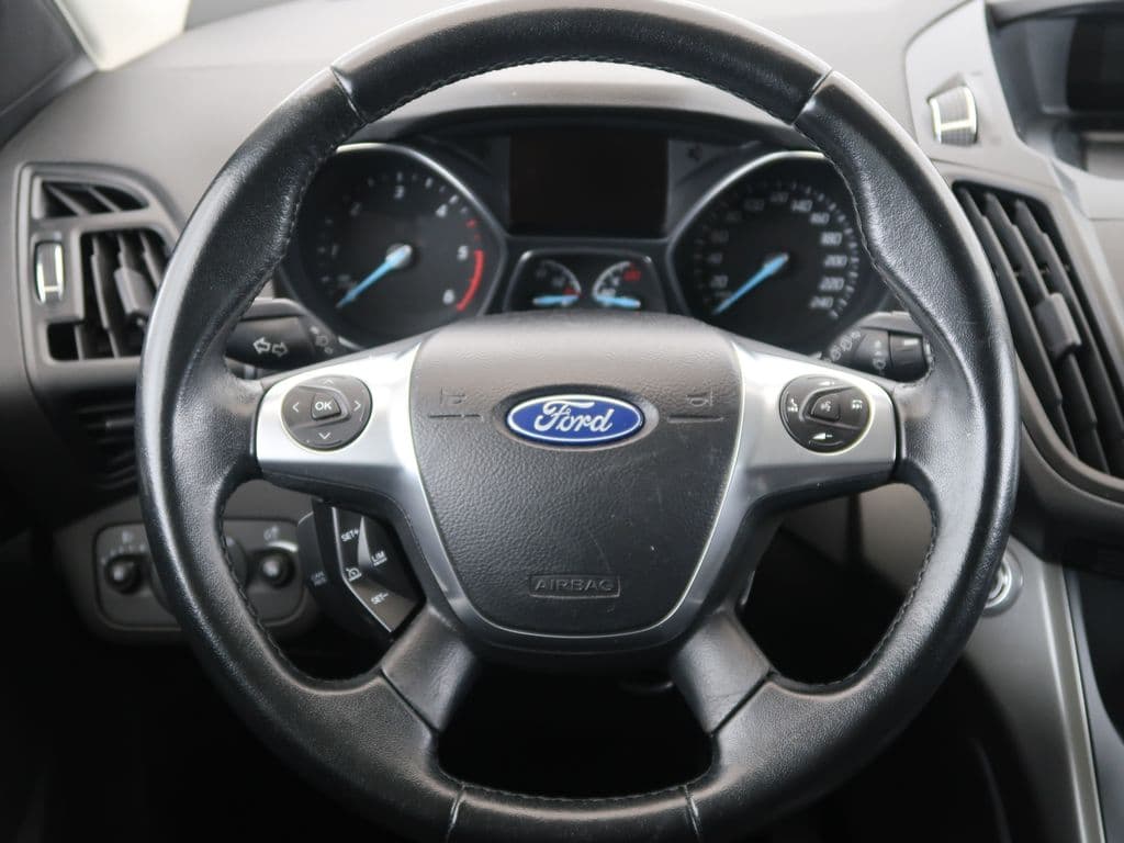 2013 Ford Kuga - 14