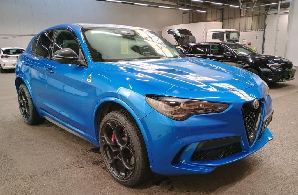 2024 Alfa Romeo Stelvio - 2