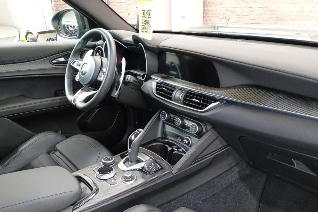 2024 Alfa Romeo Stelvio - 6