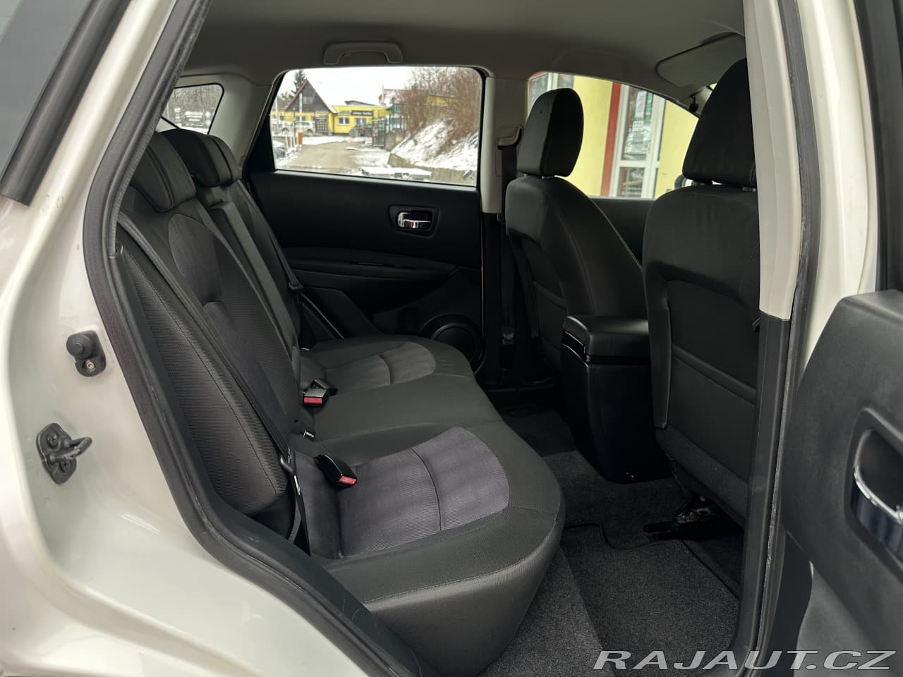 2013 Nissan Qashqai - 16