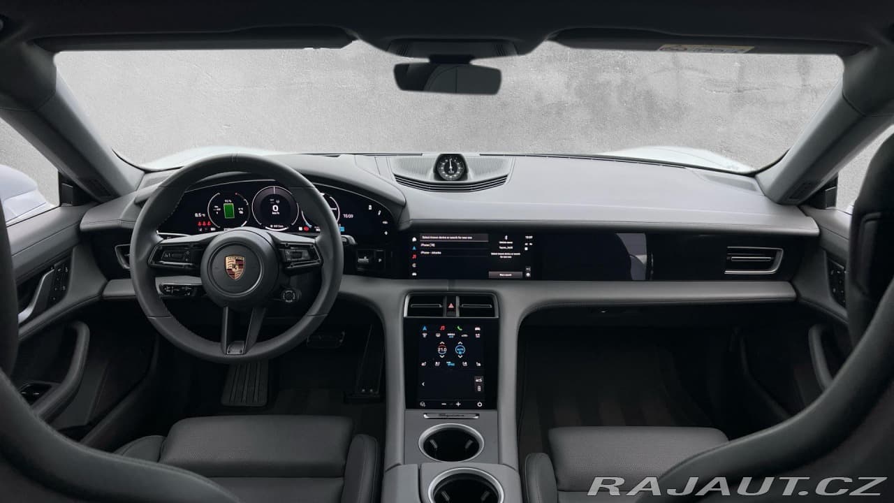 2024 Porsche Taycan - 18