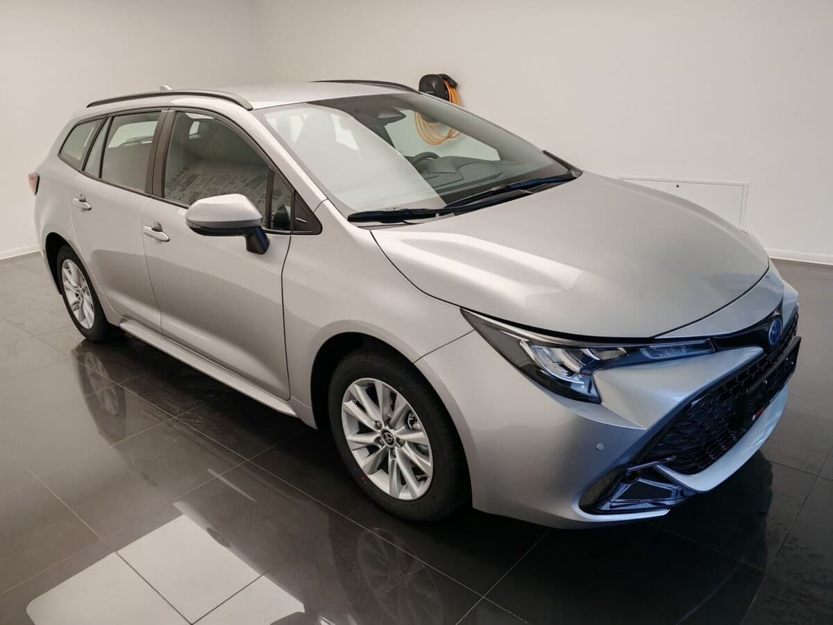 2025 Toyota Corolla - 3