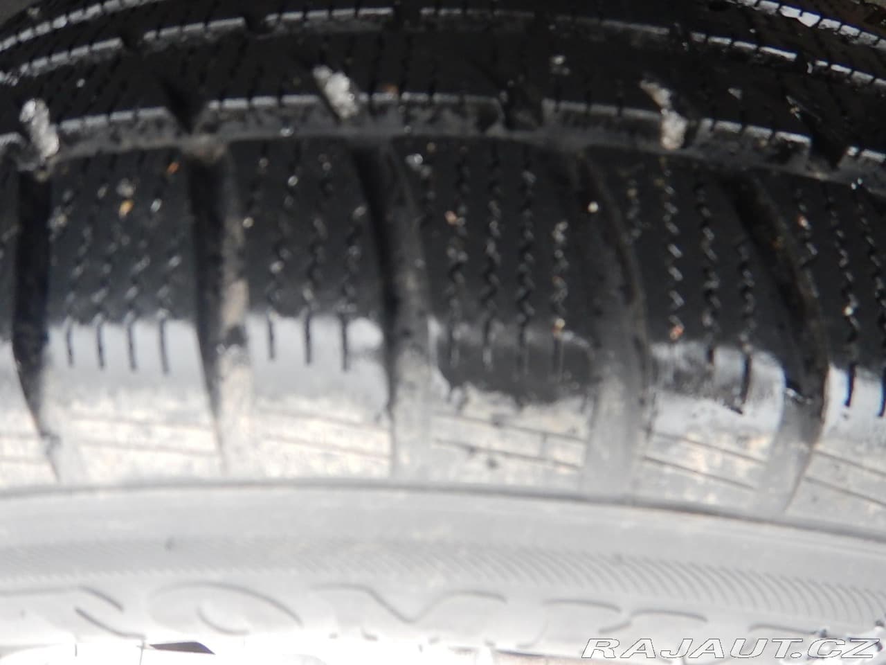 2012 Volkswagen Tiguan - 14