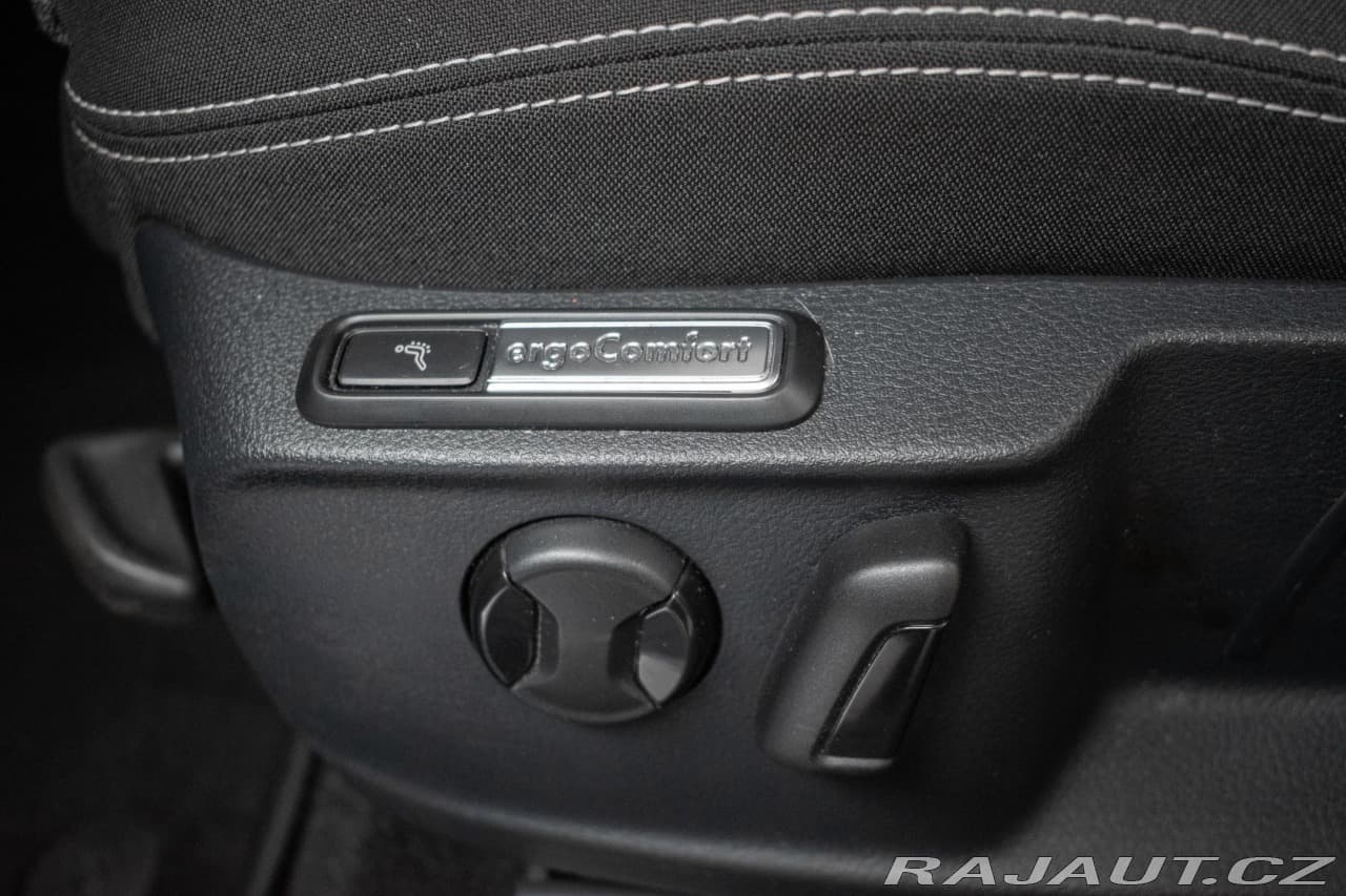 2023 Volkswagen Passat - 15