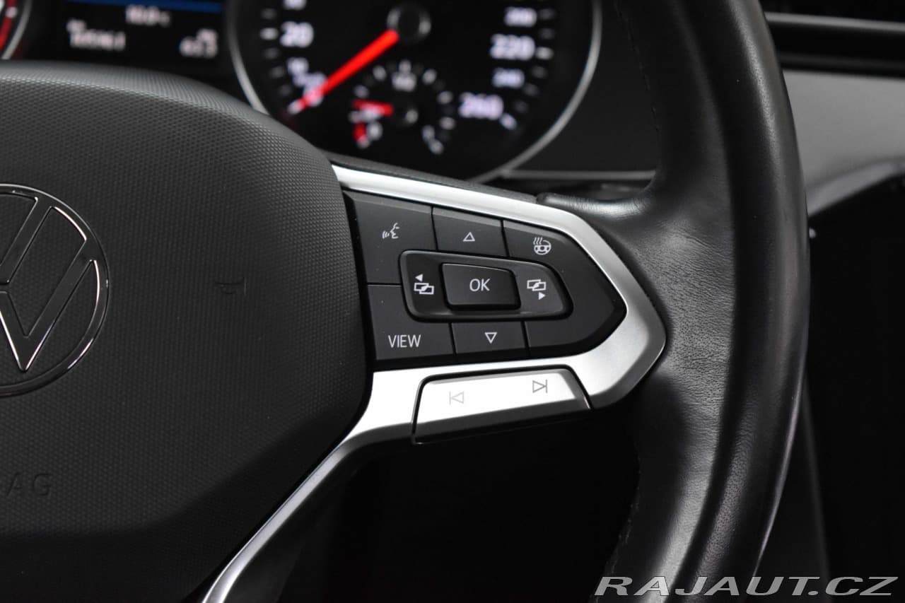 2023 Volkswagen Passat - 18